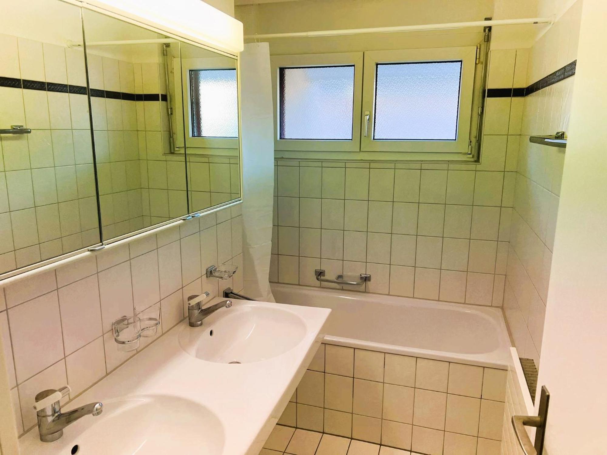 Huge Center With Balcony In Zurich, Kars - Self Checkin *