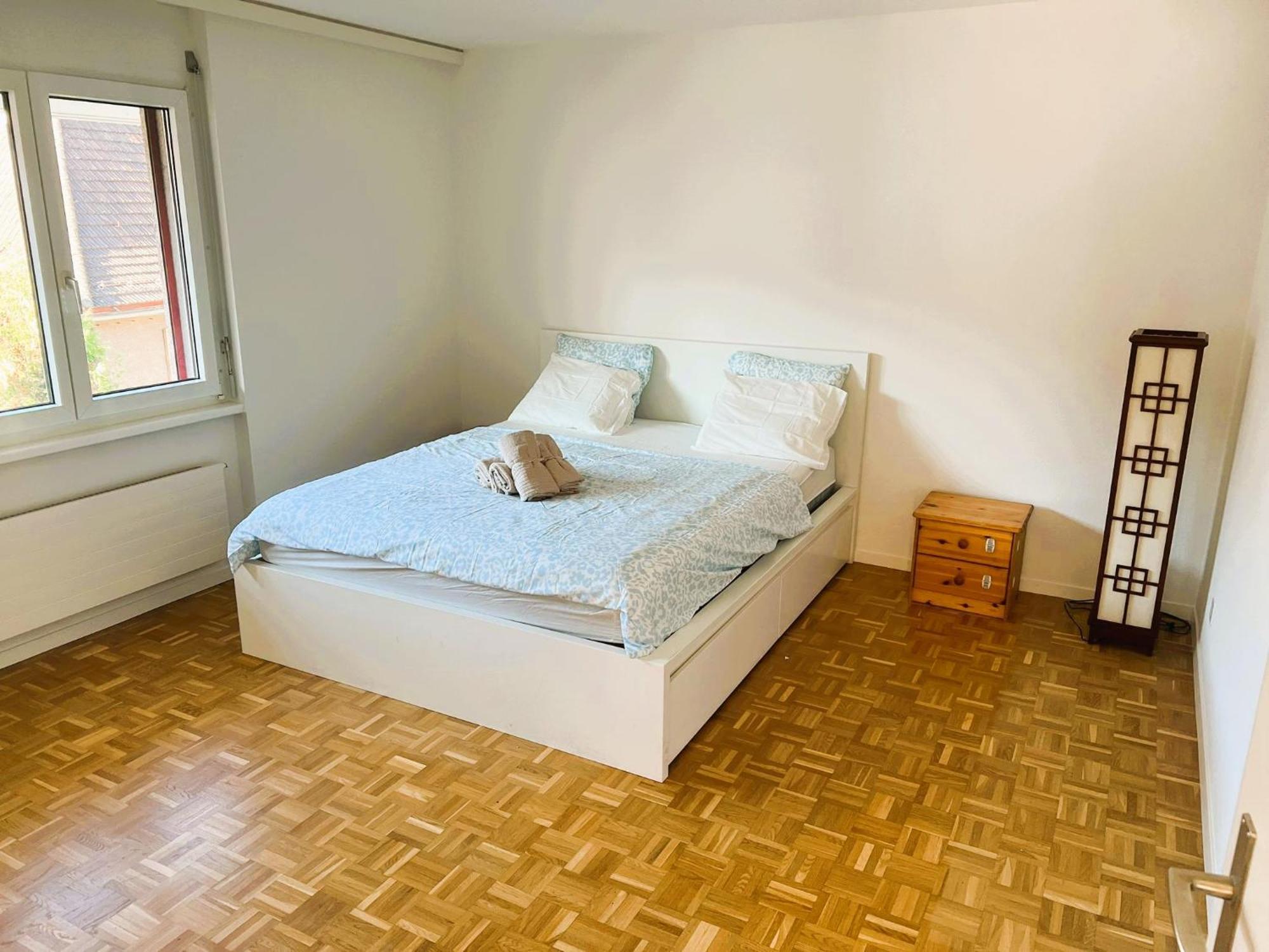 Apartment Huge Center With Balcony In Zurich, Kars - Self Checkin