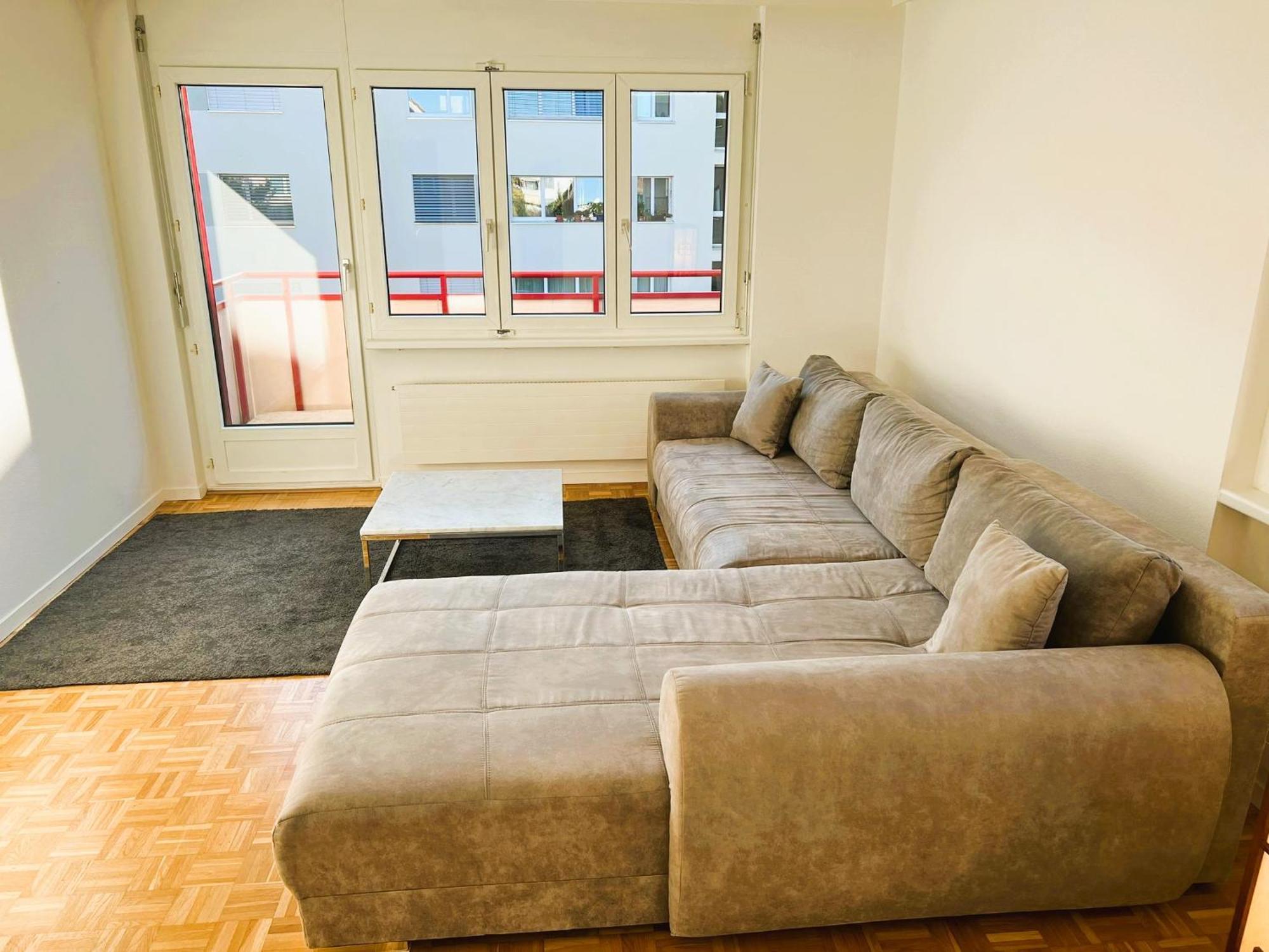 Huge Center With Balcony In Zurich, Kars - Self Checkin Apartment *