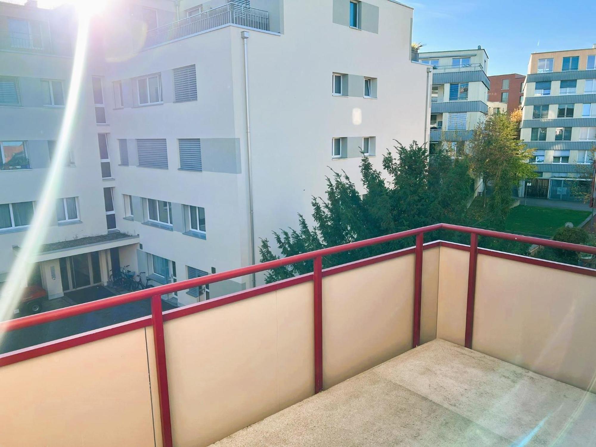 Huge Center With Balcony In Zurich, Kars - Self Checkin Apartment *